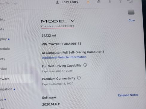 Used 2024 Tesla Model Y Performance AWD/4WD image 3