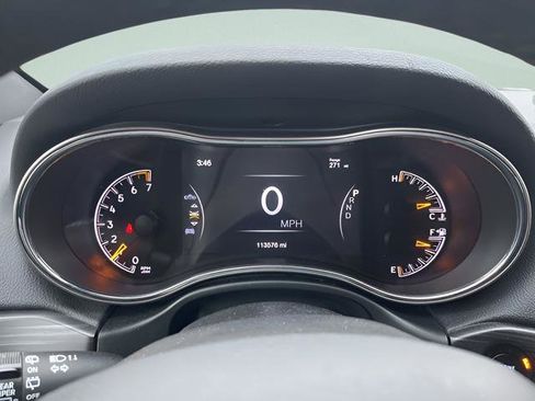 Used 2021 Jeep Grand Cherokee Limited w/ Luxury Group II image 10