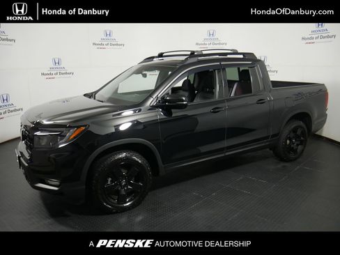 Certified 2025 Honda Ridgeline Black Edition image 1