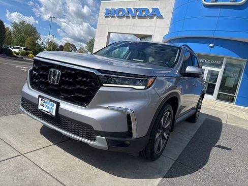 Used 2023 Honda Pilot Elite image 15