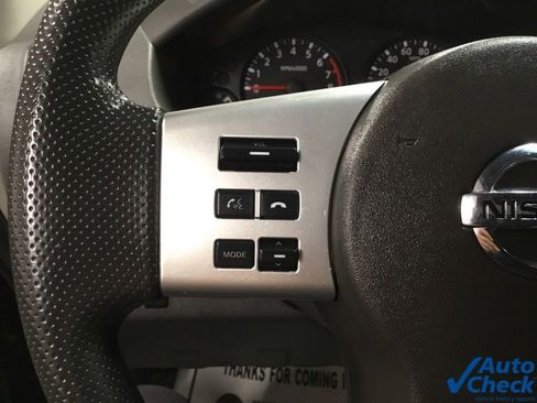 Used 2014 Nissan Xterra S image 49