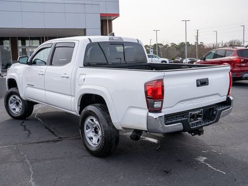Used 2021 Toyota Tacoma SR5 image 3
