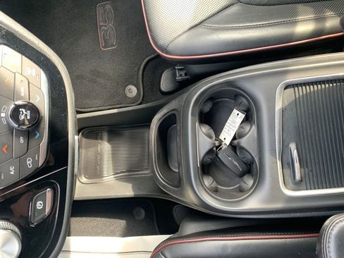 Used 2020 Chrysler Pacifica Limited image 21