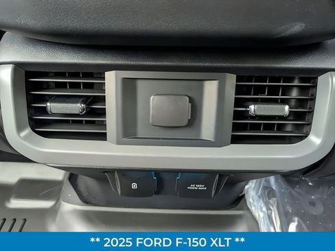 New 2025 Ford F150 XLT w/ Equipment Group 303A High image 34