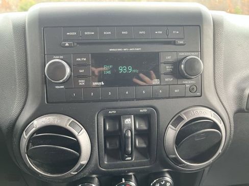 Used 2014 Jeep Wrangler Unlimited Sport w/ Quick Order Package 23S image 13