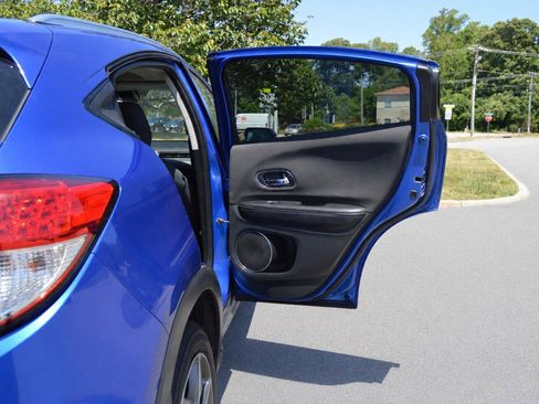 Used 2021 Honda HR-V EX image 21