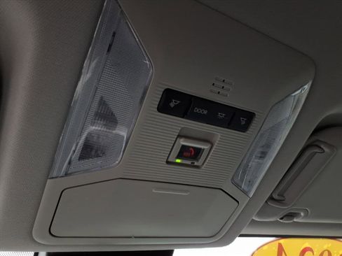 Used 2024 Toyota RAV4 XLE image 25