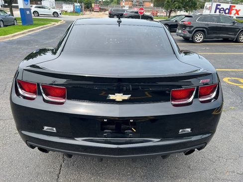 Used 2010 Chevrolet Camaro SS w/ RS Package RWD image 15