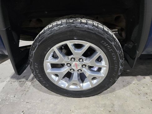 Used 2018 GMC Sierra 1500 SLT w/ SLT Premium Package AWD/4WD image 22