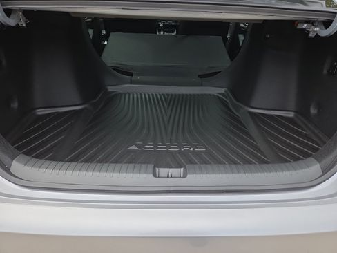 New 2025 Honda Accord LX image 39