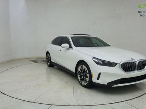 Used 2025 BMW 530i RWD image 66