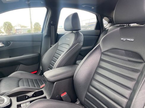 Used 2022 Kia Forte GT-Line w/ GT-Line Premium Package image 9