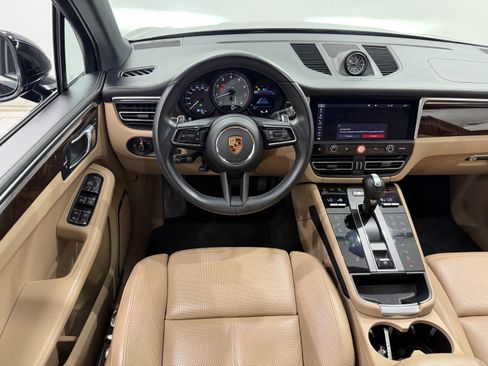 Certified 2023 Porsche Macan S AWD/4WD image 25