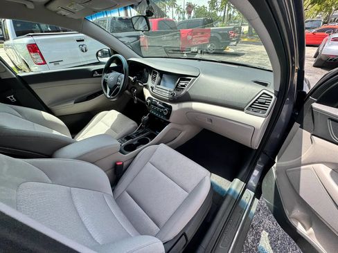 Used 2018 Hyundai Tucson SEL AWD/4WD image 17