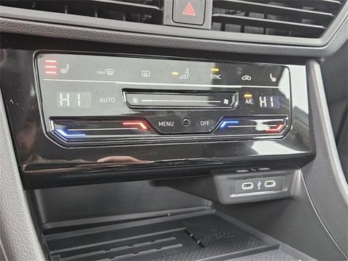 New 2026 Volkswagen Jetta SE image 21