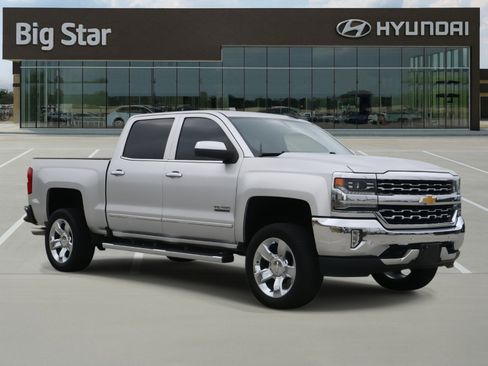 Used 2018 Chevrolet Silverado 1500 LTZ w/ Texas Edition image 6