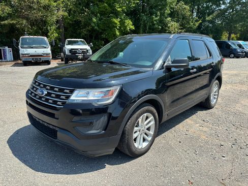 Used 2017 Ford Explorer FWD image 8