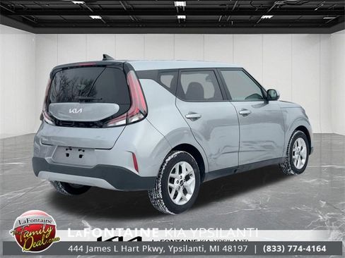 Used 2023 Kia Soul LX w/ Option Group 015 image 5