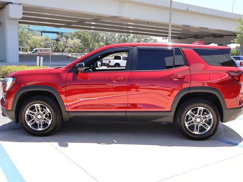 Used 2025 GMC Terrain Elevation AWD/4WD image 4