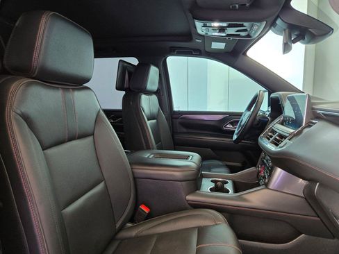 Used 2024 Chevrolet Suburban RST w/ Sport Performance Package AWD/4WD image 31