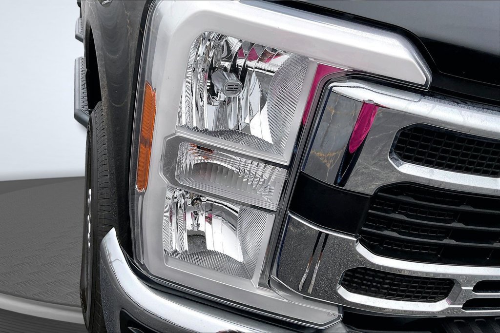 Used 2024 Ford F250 XLT AWD/4WD image 33