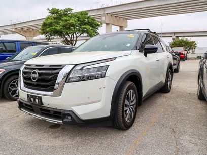 Used 2022 Nissan Pathfinder SL