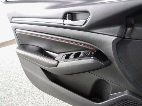 Used 2023 Nissan Altima 2.5 SR image 21