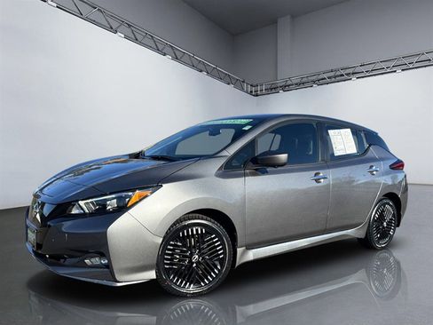 Used 2024 Nissan Leaf SV Plus image 27