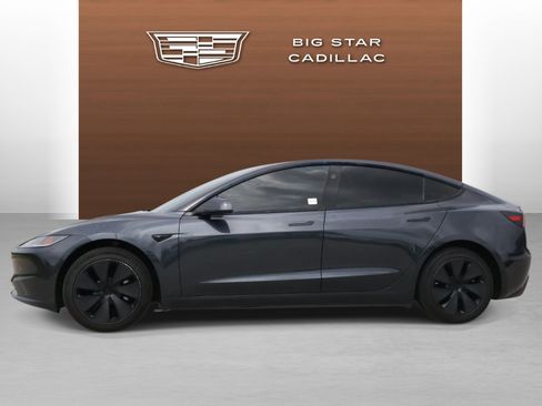 Used 2025 Tesla Model 3 Long Range RWD image 2
