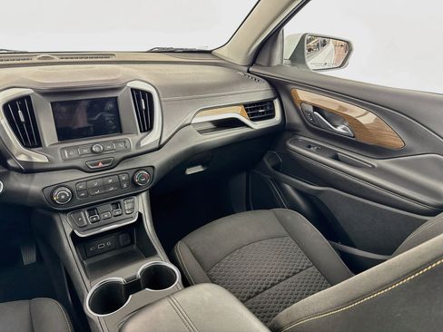 Used 2018 GMC Terrain SLE FWD image 21