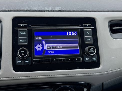 Used 2019 Honda HR-V LX image 9