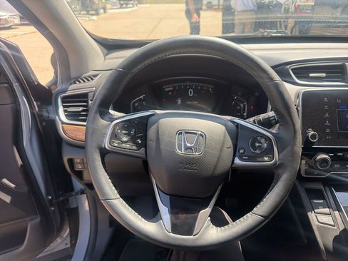 Used 2020 Honda CR-V Touring image 9