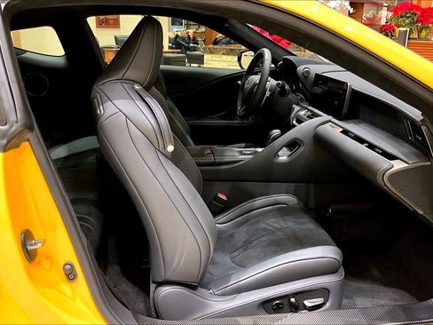 Used 2025 Lexus LC 500 Coupe w/ Performance Package image 8