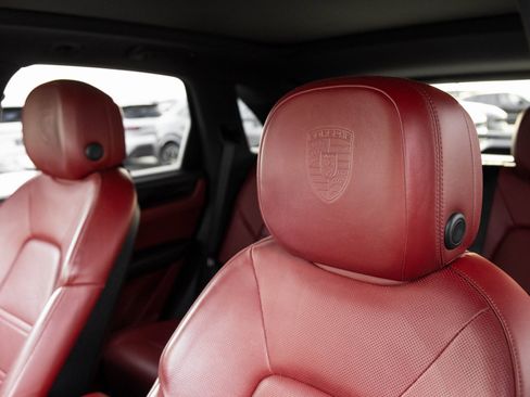Certified 2023 Porsche Cayenne image 22