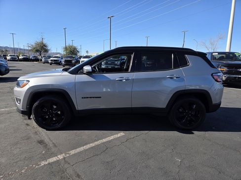 Used 2020 Jeep Compass Latitude image 3