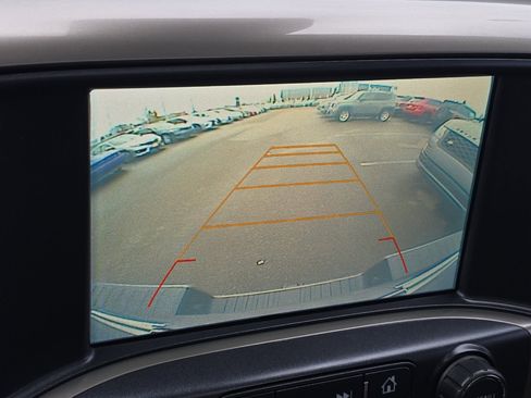 Used 2017 Chevrolet Silverado 1500 High Country image 19