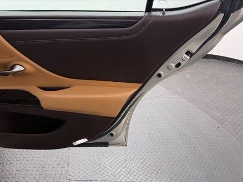 Used 2019 Lexus ES 350 w/ Premium Package FWD image 19