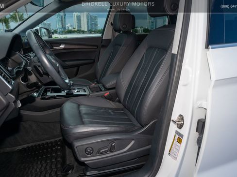 Used 2021 Audi Q5 2.0T Premium w/ Convenience Package image 5