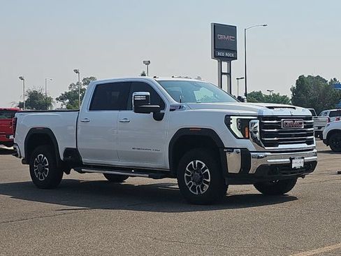 Used 2024 GMC Sierra 2500 SLT w/ SLT Premium Package AWD/4WD image 2