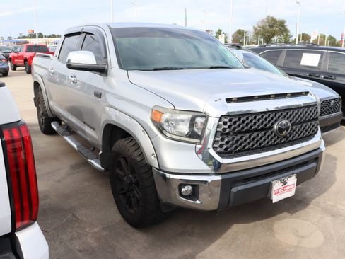 Used 2020 Toyota Tundra SR5 image 2