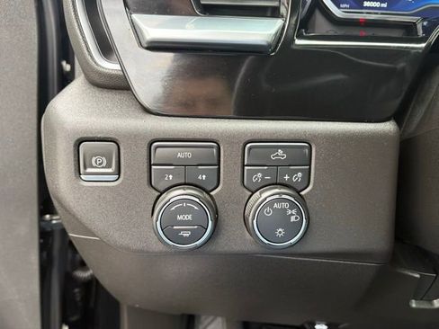 Used 2022 Chevrolet Silverado 1500 LT image 23