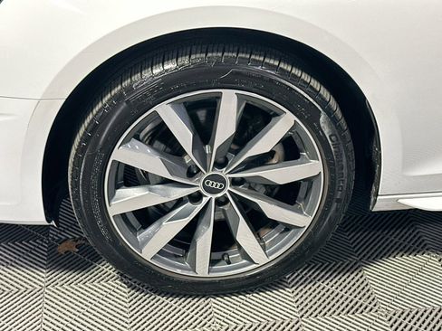 Used 2022 Audi A4 2.0T Premium w/ Convenience Package image 12