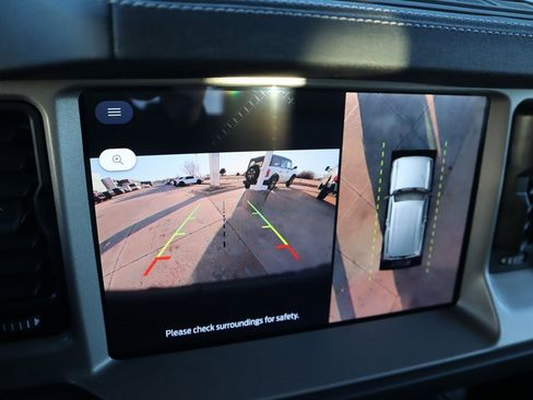 New 2025 Ford Bronco Outer Banks image 8