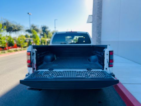 Used 2023 Nissan Frontier S w/ Technology Package AWD/4WD image 7