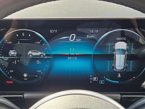 Used 2022 Mercedes-Benz GLA 250 4MATIC image 11