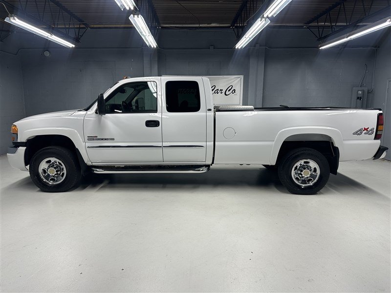 Used 2004 GMC Sierra 2500 SLE w/ Heavy-Duty Power Package AWD/4WD image 5