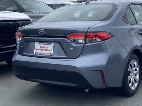Certified 2023 Toyota Corolla LE FWD image 4