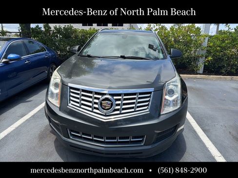 Used 2016 Cadillac SRX Luxury FWD image 2