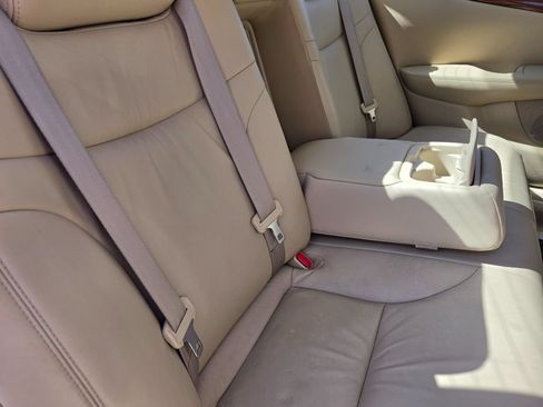 Used 2005 Lexus ES 330 FWD image 36