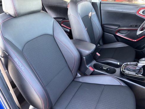 Used 2023 Kia Soul GT-Line image 9